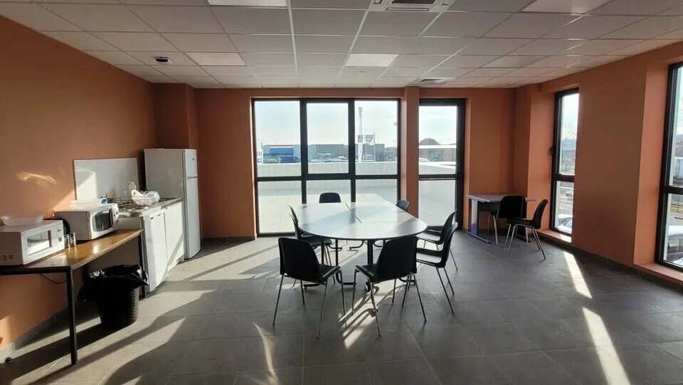 Flex in Saint-Étienne-du-Rouvray for lease - Building Photo - Image 3 of 13