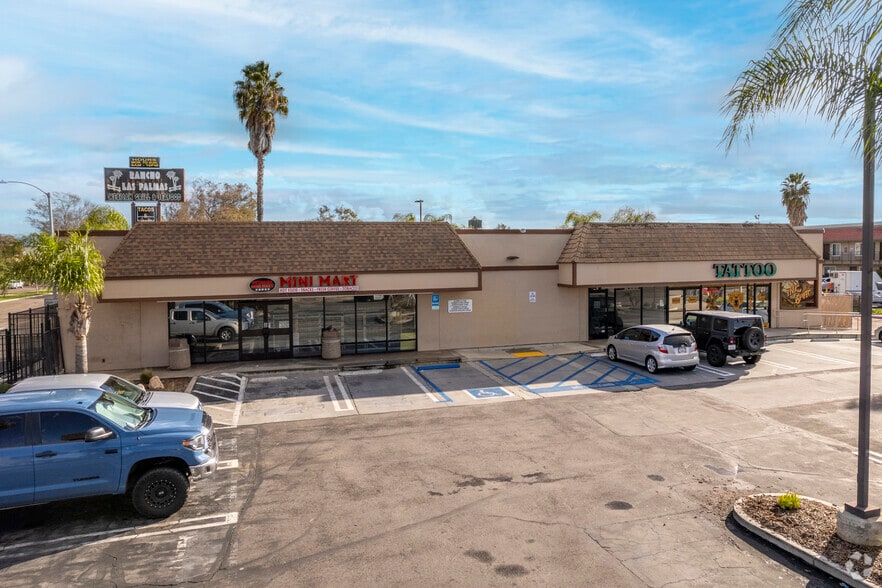 503-505 W Washington Ave, Escondido, CA for lease - Building Photo - Image 2 of 3