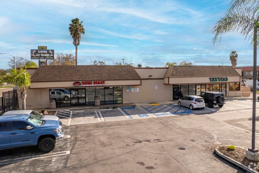 503-505 W Washington Ave, Escondido, CA à louer - Photo du bâtiment - Image 2 de 3