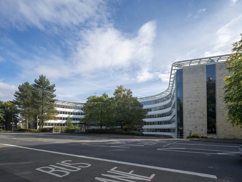 231 Corstorphine Rd, Edinburgh for lease - Building Photo - Image 2 of 12