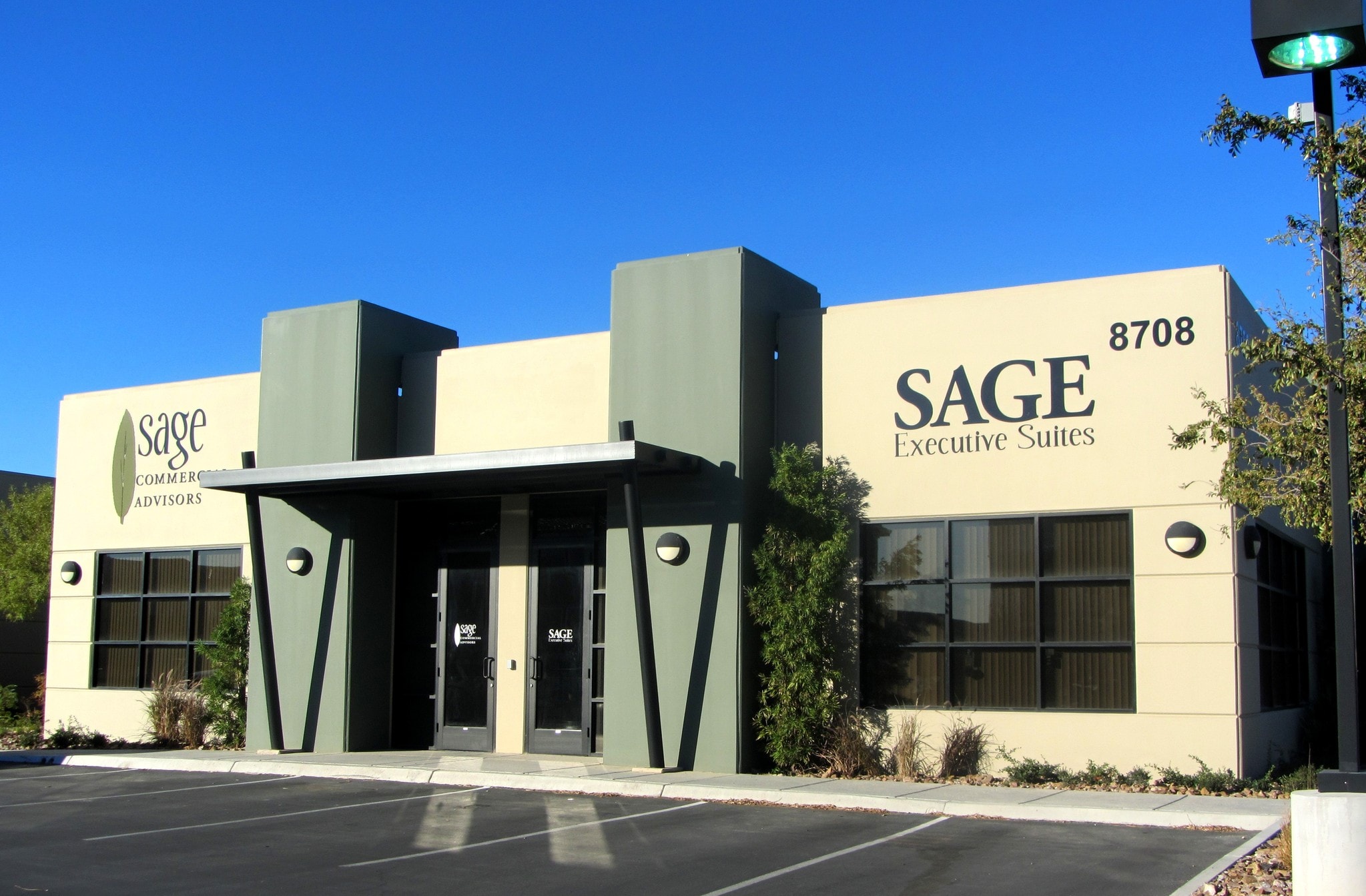 8708 Spanish Ridge Ave, Las Vegas, NV for sale Primary Photo- Image 1 of 25