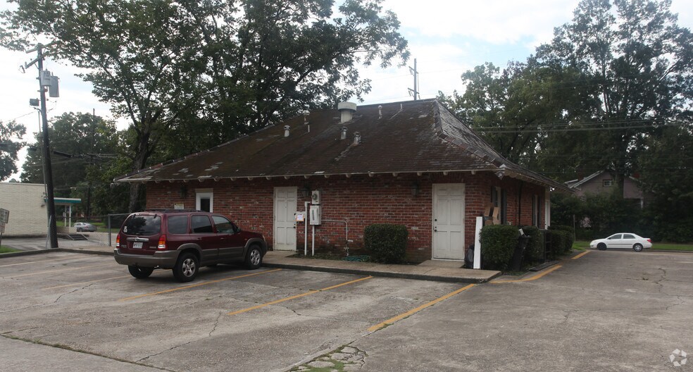 2031 Government St, Baton Rouge, LA à vendre - Photo du bâtiment - Image 2 de 2