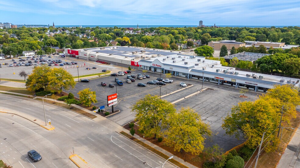 2960-2990 Chase Ave, Milwaukee, WI à vendre - Photo du bâtiment - Image 3 de 4