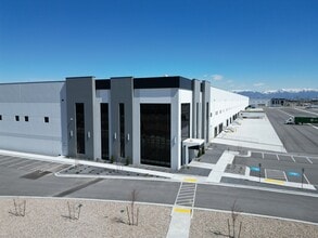 264-S 5750 W, Salt Lake City, UT for lease Building Photo- Image 1 of 3