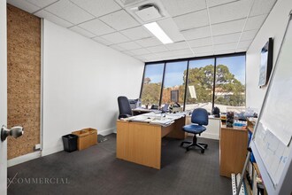 175 Lower Gibbes St, Roseville à louer Photo intérieure- Image 2 de 3