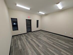 300 Maltbie Industrial Dr, Lawrenceville, GA for lease Interior Photo- Image 1 of 7