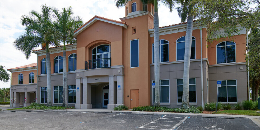 16451 Healthpark Commons Dr, Fort Myers, FL for sale - Building Photo - Image 1 of 1