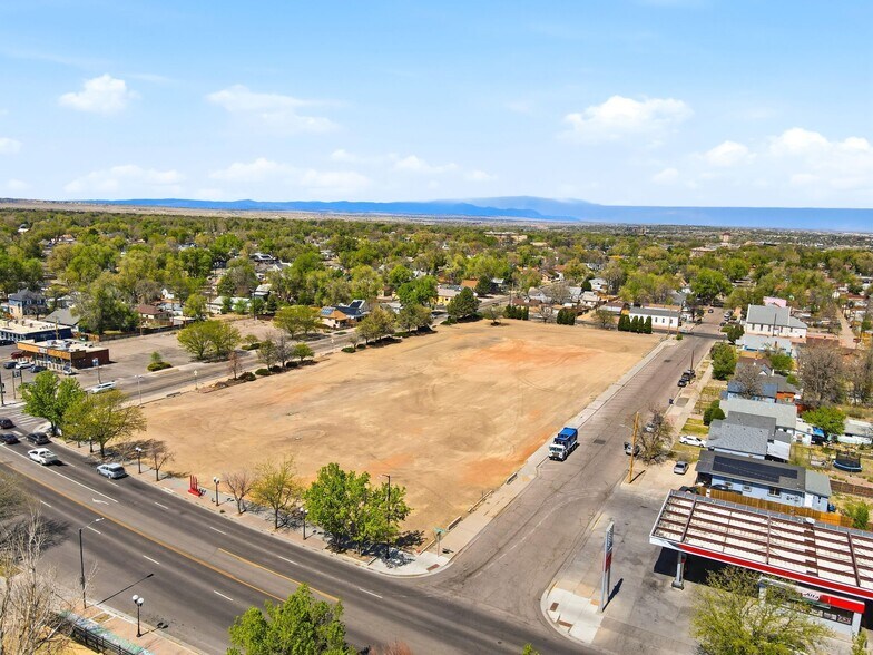 1228 E Orman Ave, Pueblo, CO à vendre - Photo du bâtiment - Image 3 de 6