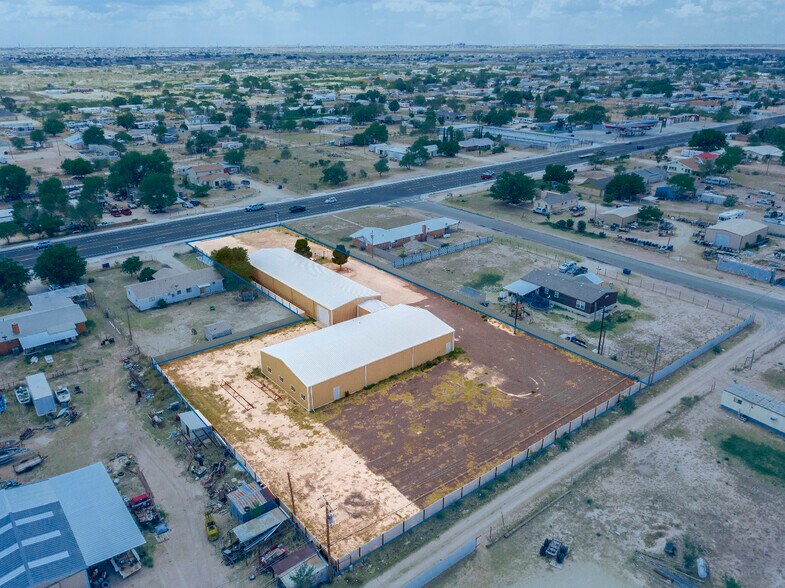 9054 W University Blvd, Odessa, TX à louer - Photo du bâtiment - Image 3 de 13