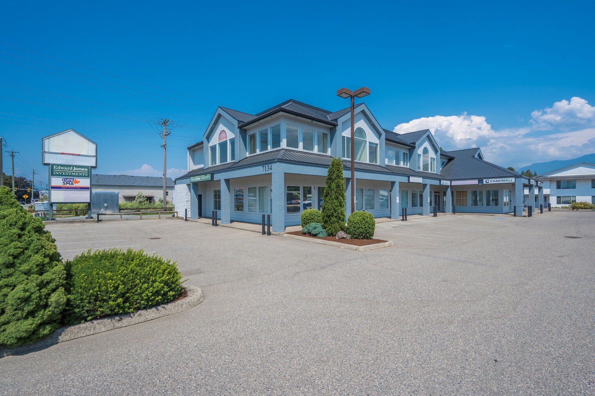 7134 Vedder Rd, Chilliwack, BC for lease Primary Photo- Image 1 of 2