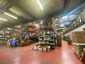Industrial in Neuilly-sur-Marne for lease Interior Photo- Image 1 of 5