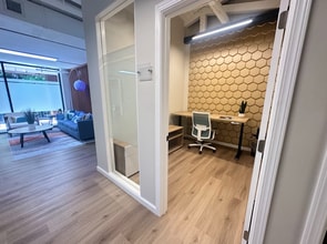 444 Hobron Ln, Honolulu, HI à louer Photo intérieure- Image 1 de 3