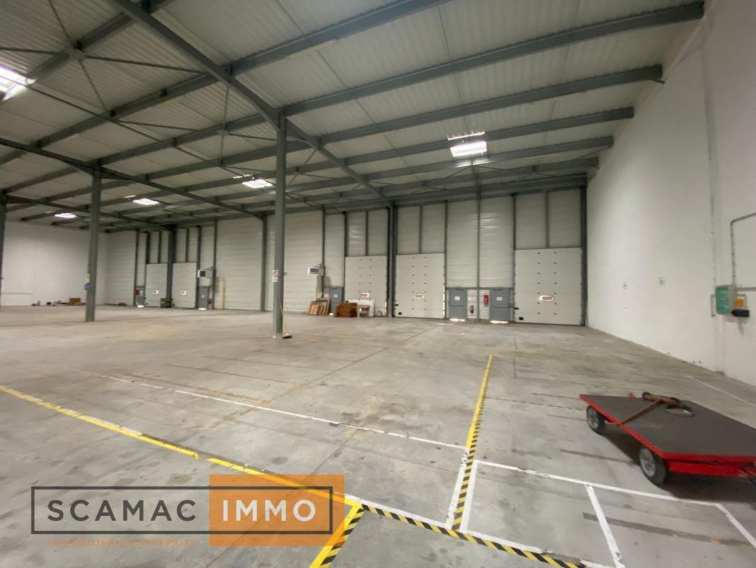 Industrial in Moissy-Cramayel for lease Interior Photo- Image 1 of 6