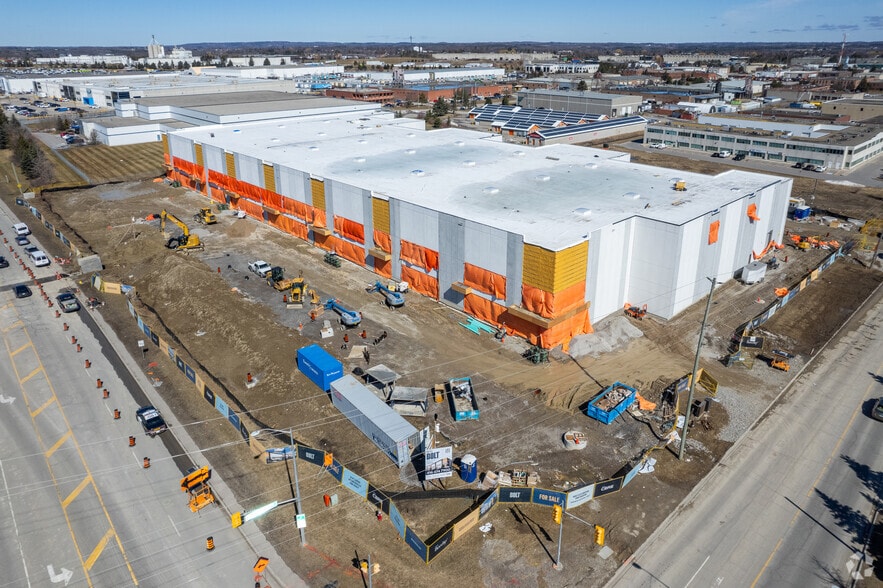 399 Healey Rd, Caledon, ON for sale - Building Photo - Image 2 of 3