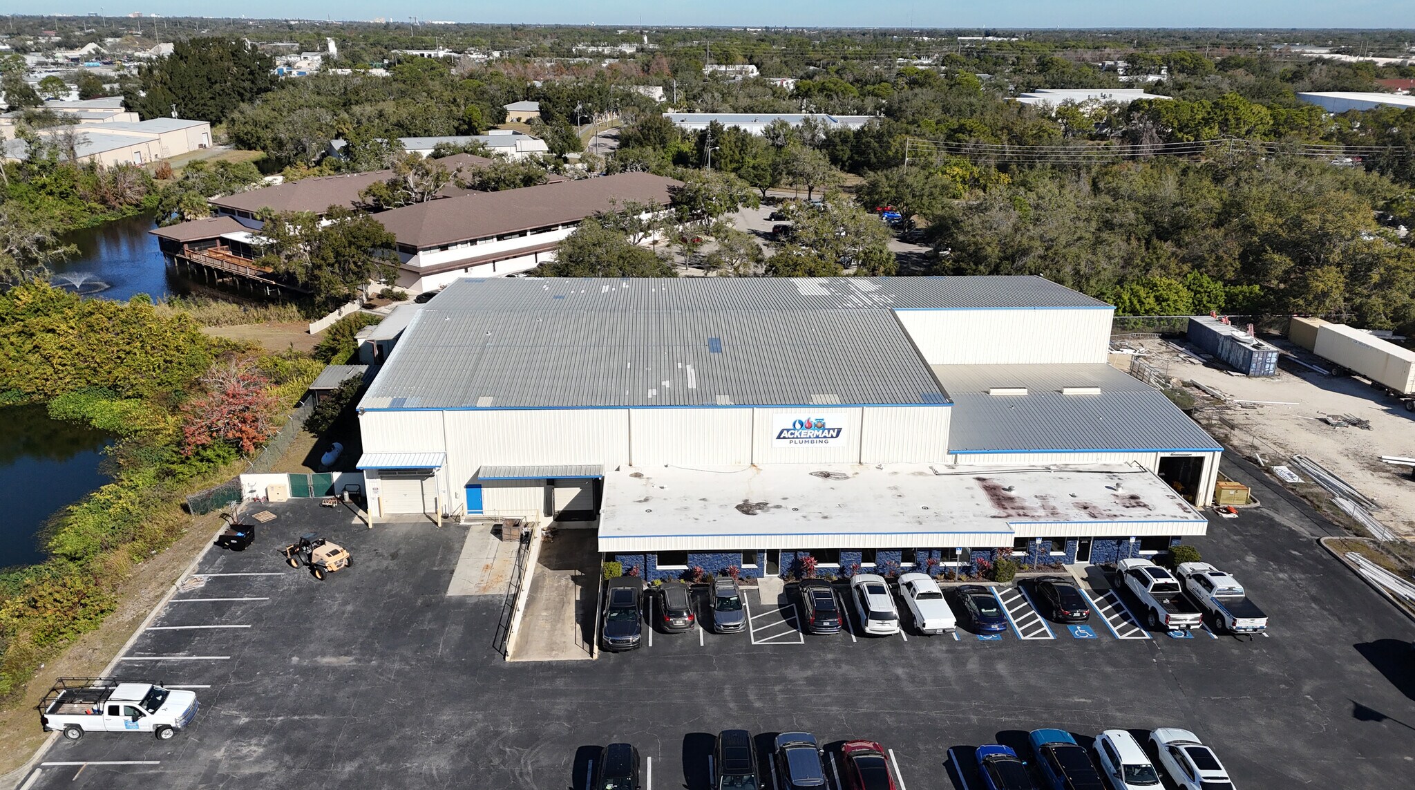 2151 Whitfield Industrial Way, Sarasota, FL à vendre Photo principale- Image 1 de 4
