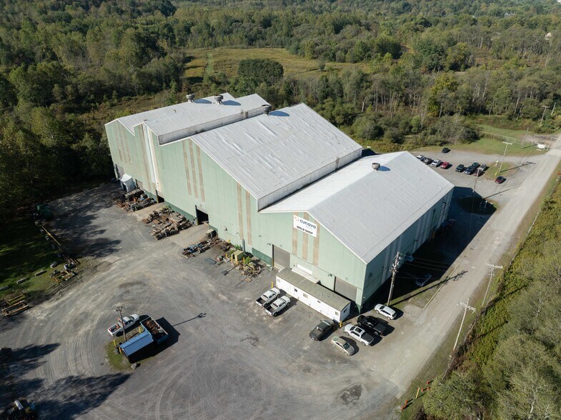 347 E Industrial Dr, Titusville, PA à vendre - Photo du bâtiment - Image 3 de 13
