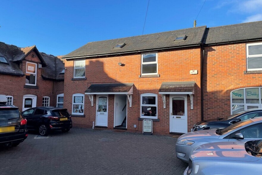 49 Birmingham Rd, Bromsgrove à louer - Photo principale - Image 1 de 1