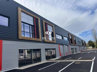 Plus de détails pour Local d'activités à louer