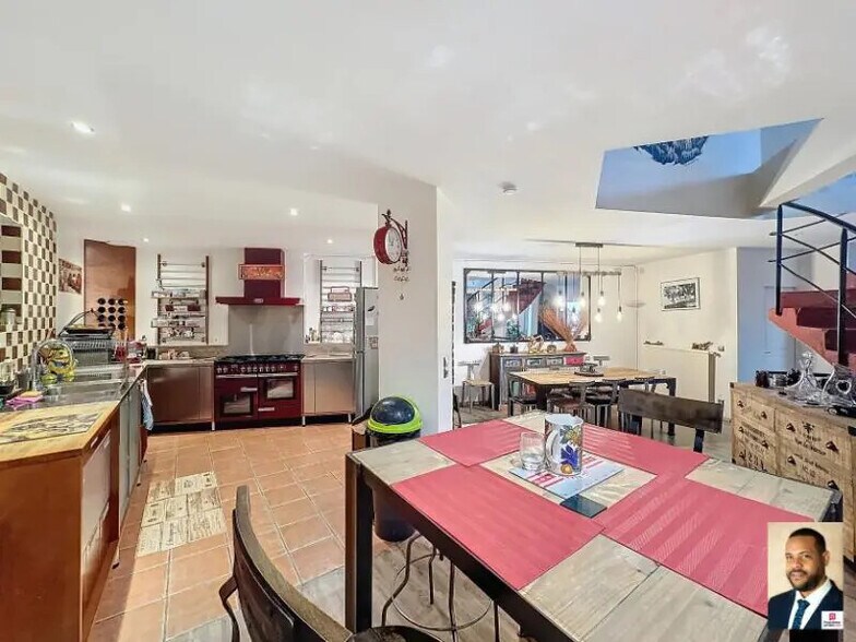 Bureau dans Vitry-sur-Seine à vendre - Photo intérieure - Image 1 de 12