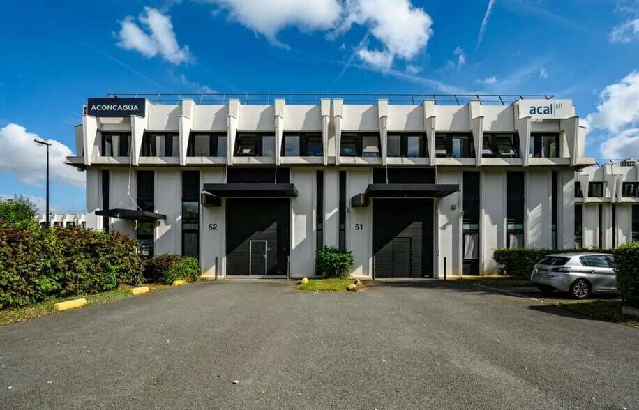 Bureau dans COURCOURONNES à louer - Photo du bâtiment - Image 1 de 10