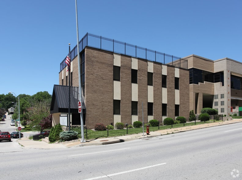 1000 W 46th St, Kansas City, MO à louer - Photo principale - Image 1 de 5
