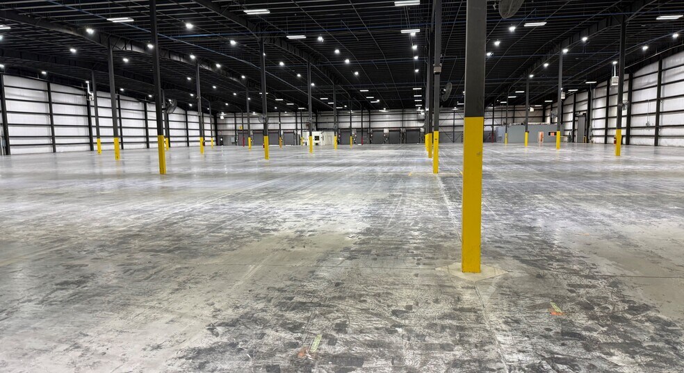 108 Textile Dr, Martinsville, VA for lease - Building Photo - Image 3 of 4