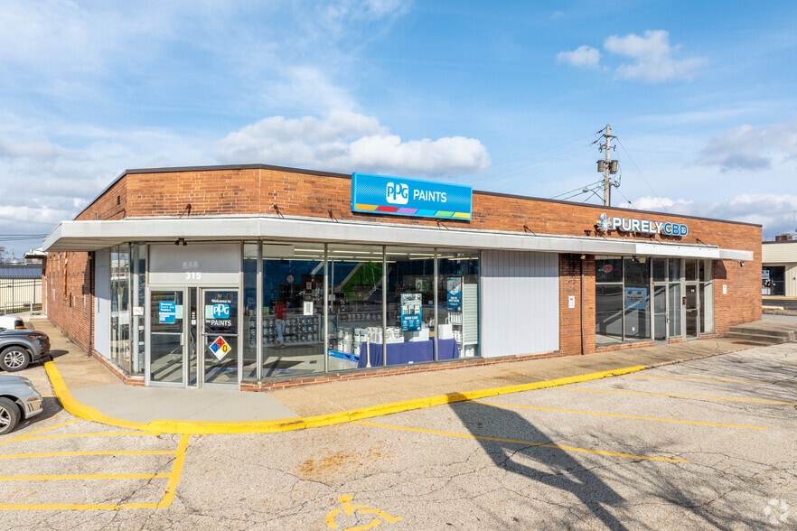 315-319 E Market St, Akron, OH à louer - Photo principale - Image 1 de 6