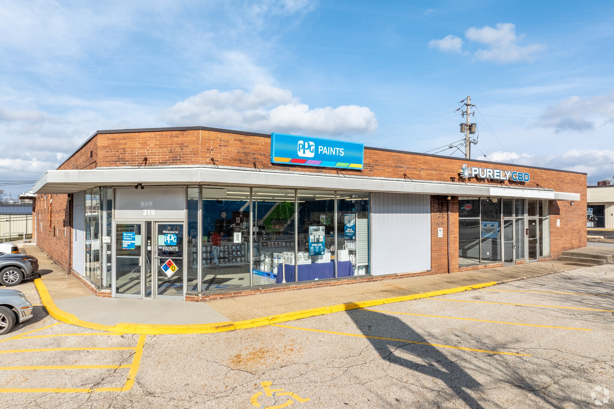 315-319 E Market St, Akron, OH à louer Photo principale- Image 1 de 7