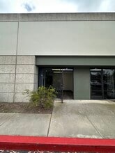 411 N Lombard St, Oxnard, CA for lease Interior Photo- Image 1 of 12
