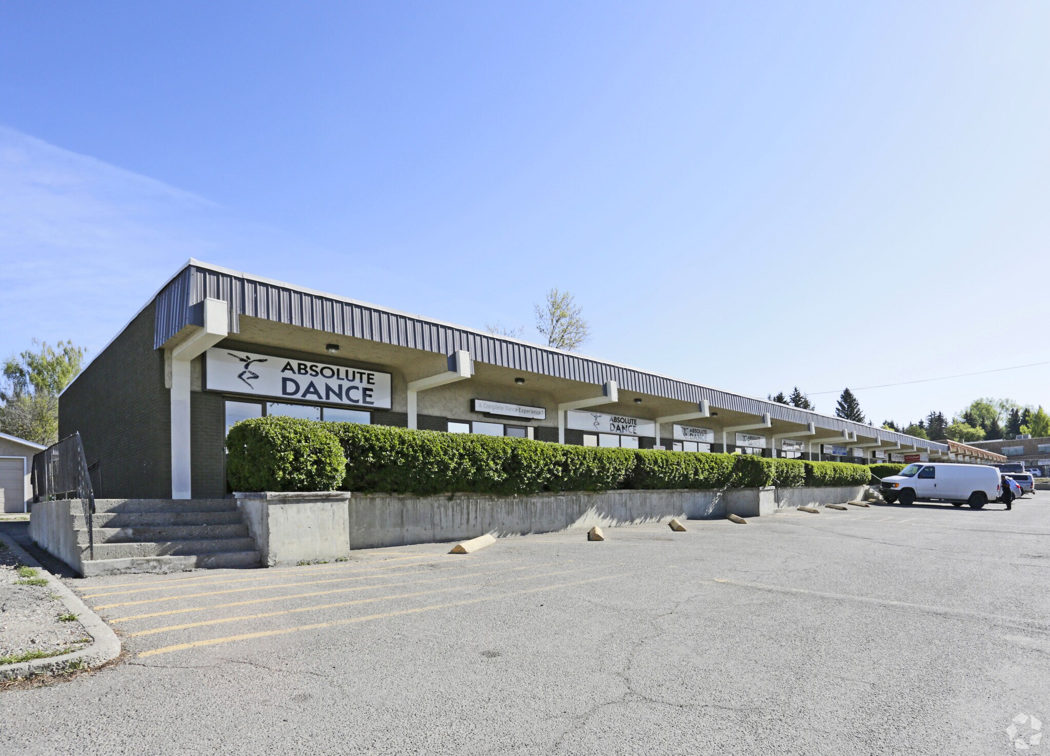 3616 52 Ave NW, Calgary, AB for sale Primary Photo- Image 1 of 1