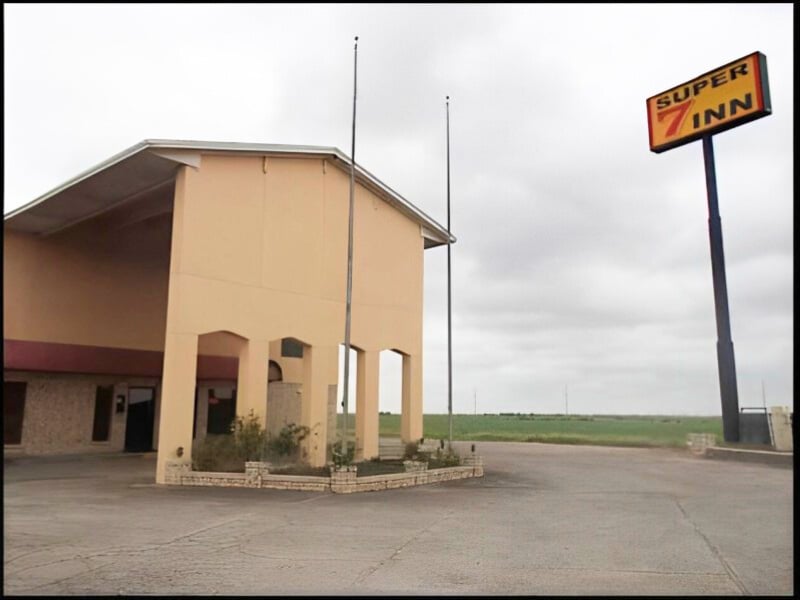 2225 N US Highway 77, Robstown, TX for sale Primary Photo- Image 1 of 10
