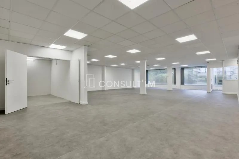 Office in Boulogne-Billancourt for lease - Interior Photo - Image 2 of 6