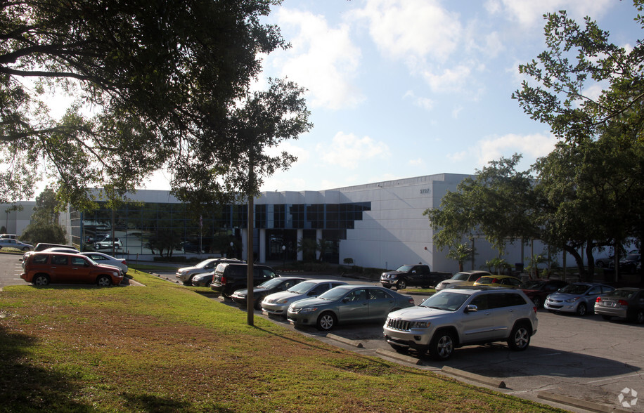 2727 Interstate Dr, Lakeland, FL for sale - Building Photo - Image 3 of 5