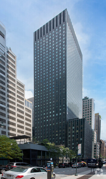 622 Third Ave, New York, NY for lease - Building Photo - Image 1 of 10