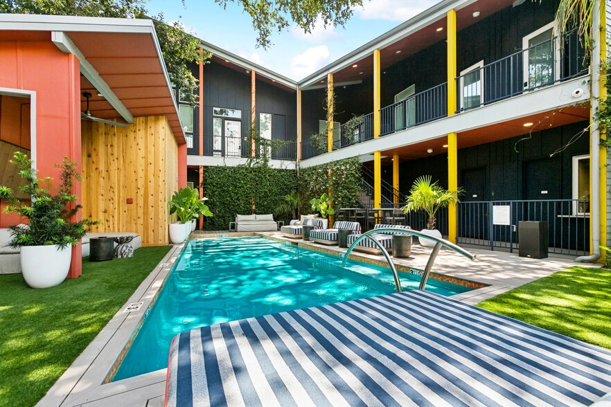 1726-1730 Clio St, New Orleans, LA for sale - Building Photo - Image 2 of 19