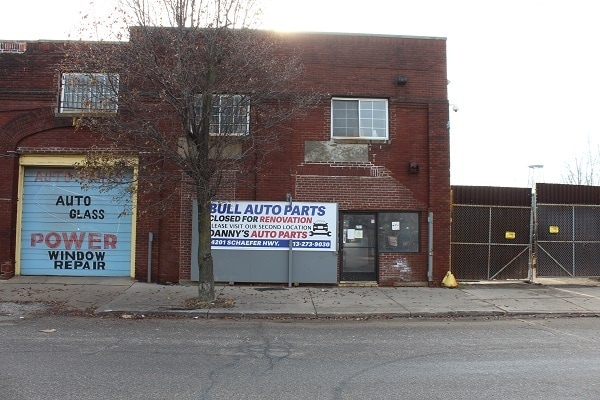 2715 W Warren Ave, Detroit, MI for sale - Building Photo - Image 2 of 31