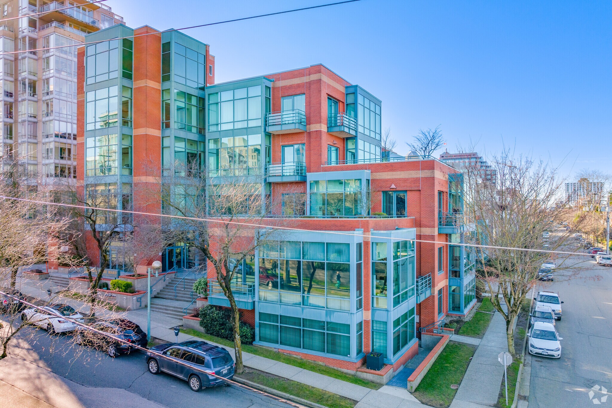 2433 Spruce St, Vancouver, BC à louer Photo du bâtiment- Image 1 de 7