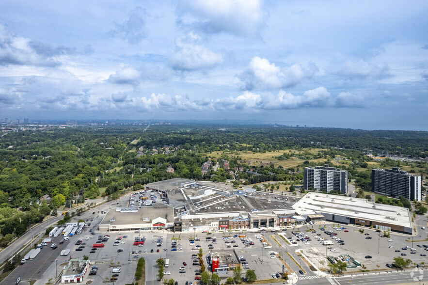 2225 Erin Mills Pky, Mississauga, ON à louer - A rien - Image 3 de 3