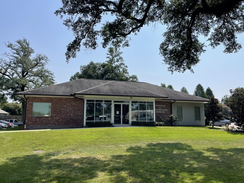 15475 Airline Hwy, Baton Rouge, LA for lease - Building Photo - Image 1 of 33