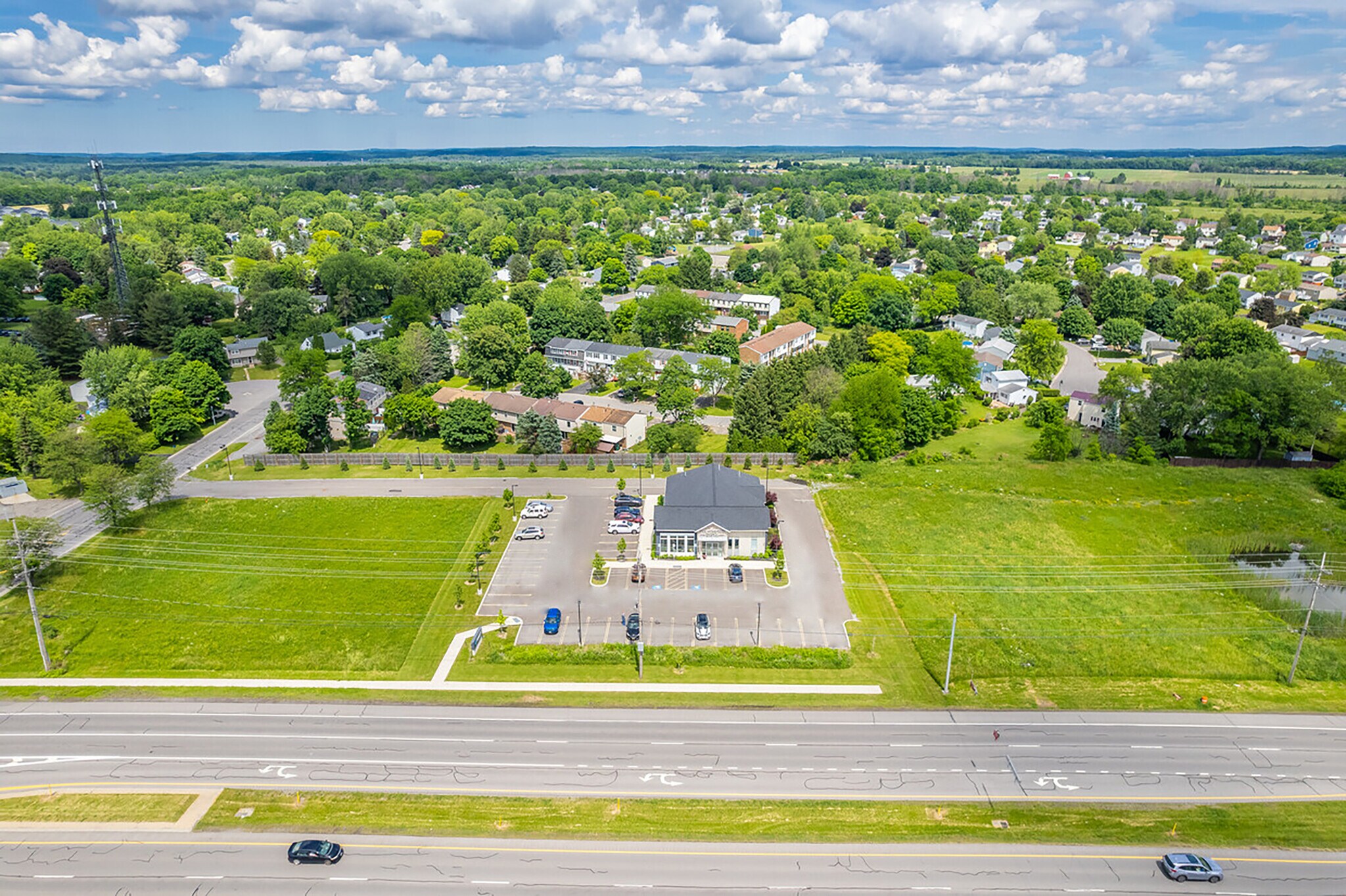 Farmbrook Dr, Farmington, NY for sale Building Photo- Image 1 of 10