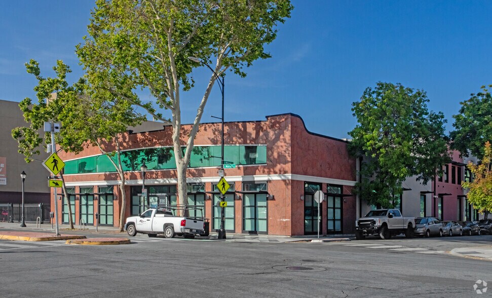 505 S Market St, San Jose, CA à louer - Photo du bâtiment - Image 3 de 30