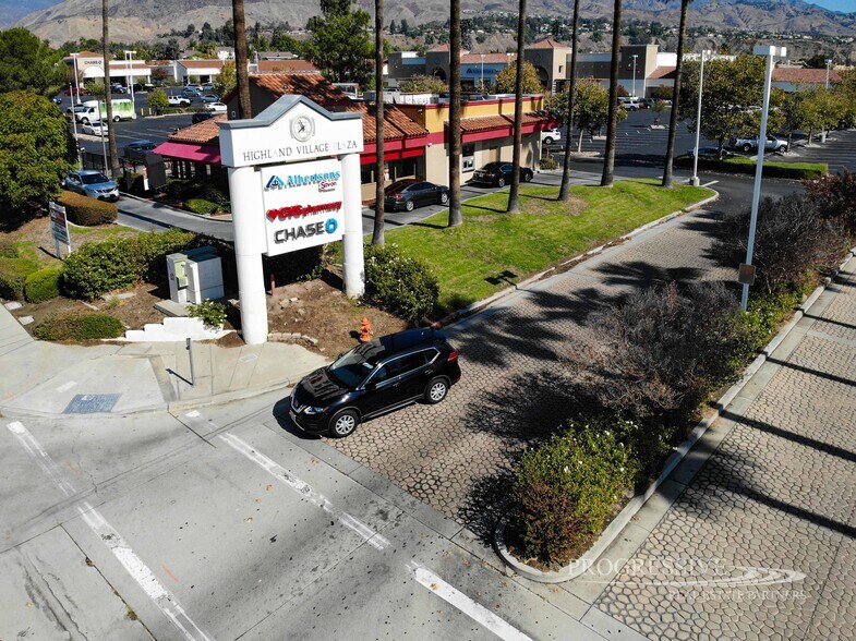 7197-7259 Boulder Ave, Highland, CA à louer - Photo du bâtiment - Image 3 de 10