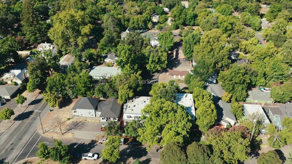 1121 Magnolia Ave, Chico, CA à vendre - Vidéo sur l’inscription commerciale - Image 2 de 7