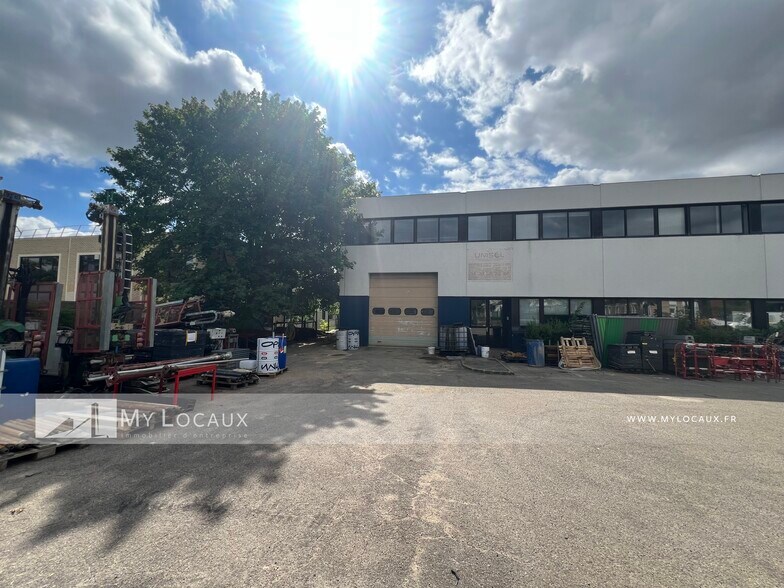 Industriel dans Buc à vendre - Photo du bâtiment - Image 2 de 11