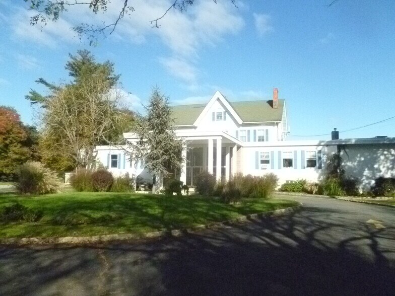 1290 NY-94 Rt, New Windsor Township, NY à vendre - Photo du bâtiment - Image 2 de 11