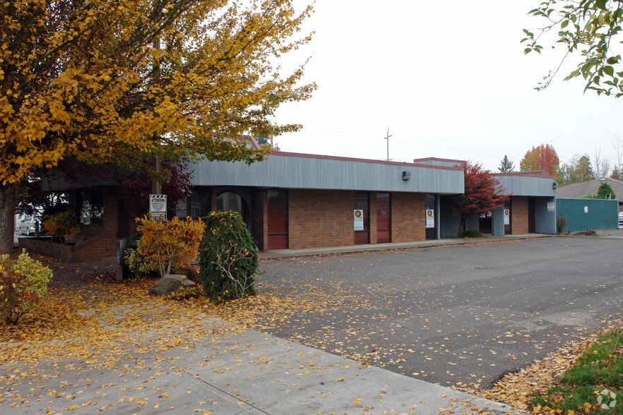 334 SE 5th Ave, Hillsboro, OR for lease - Primary Photo - Image 1 of 6