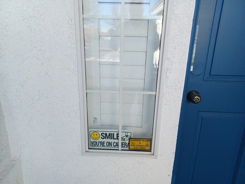 13943 Trigger Ln, Victorville, CA à vendre - Photo du bâtiment - Image 2 de 10