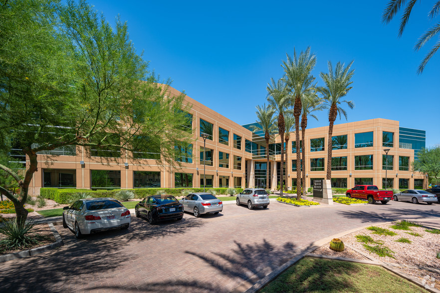 14648 N Scottsdale Rd, Scottsdale, AZ à louer - Photo du bâtiment - Image 2 de 8