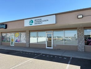 418 N Kellogg St, Kennewick, WA à louer Photo intérieure- Image 1 de 7
