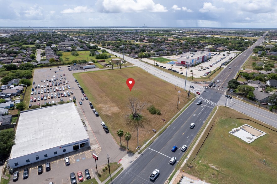 2422 Airline Rd, Corpus Christi, TX for sale - Building Photo - Image 2 of 9